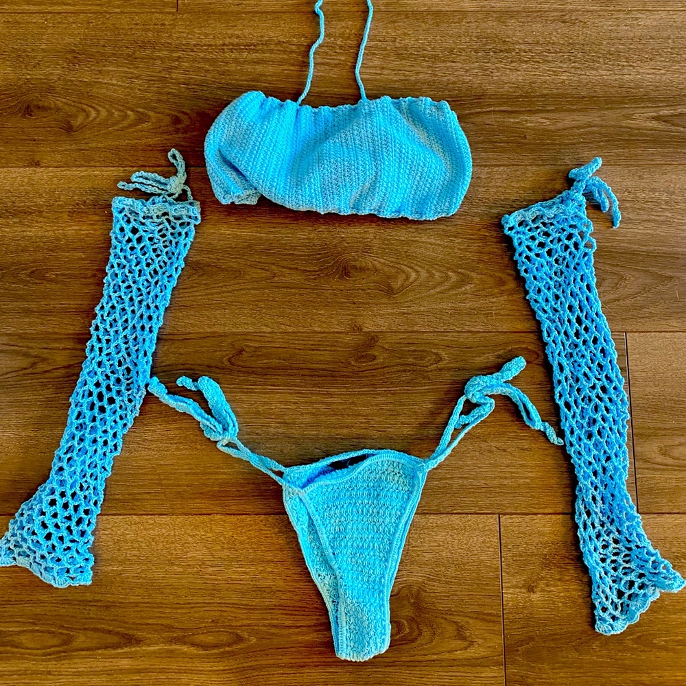 Shondel Bikini Set - Lazio top and La Bob bottom
